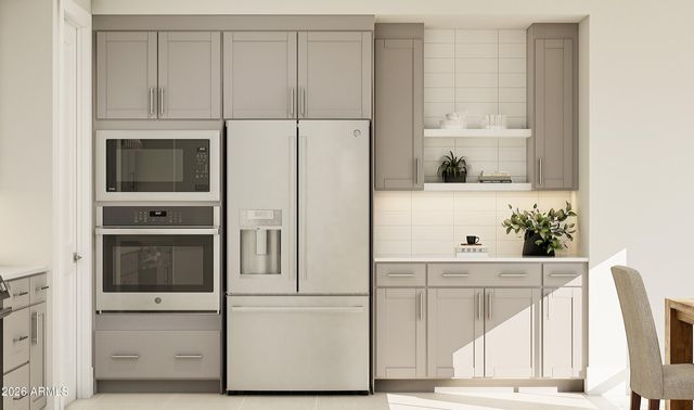 18526 N 64th Street, Phoenix, AZ 85054