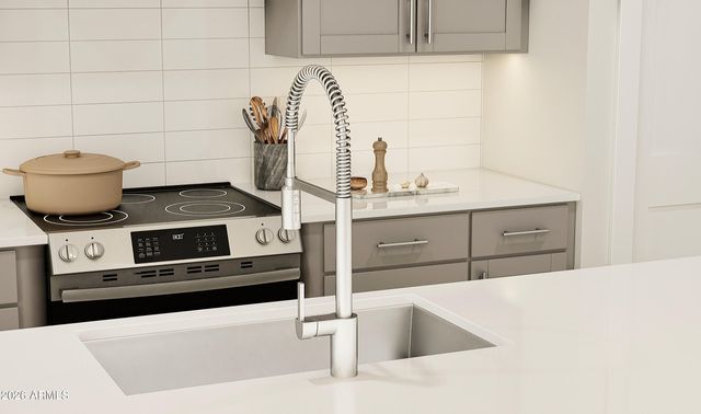 18526 N 64th Street, Phoenix, AZ 85054