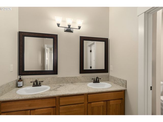 15149 Se BUNKER HILL Ct, Happy Valley, OR 97086