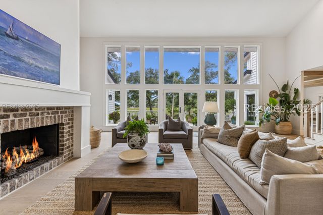 221 Callawassie Dr, Okatie, SC 29909