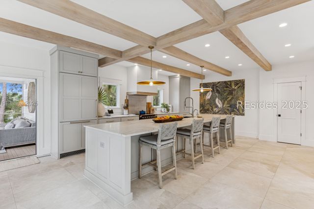 221 Callawassie Dr, Okatie, SC 29909