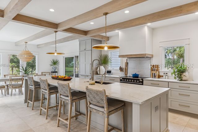 221 Callawassie Dr, Okatie, SC 29909