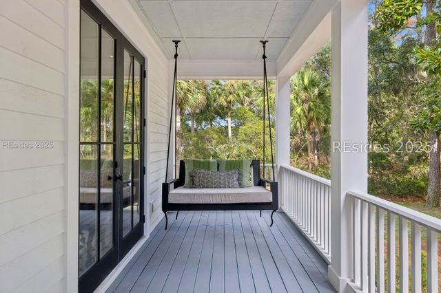 221 Callawassie Dr, Okatie, SC 29909