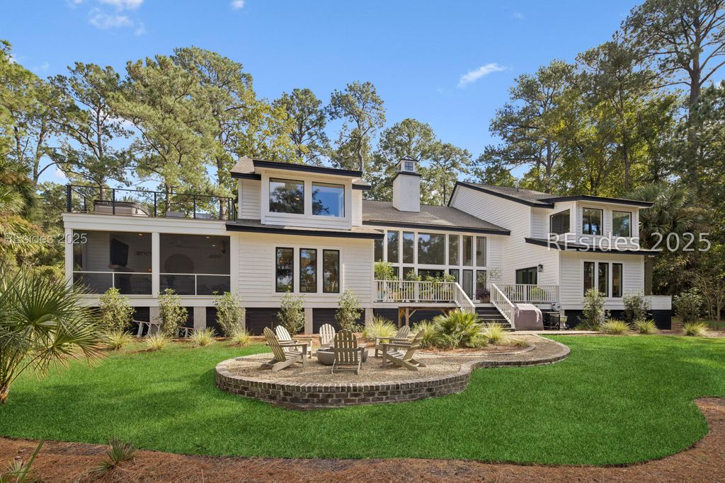 221 Callawassie Dr, Okatie, SC 29909