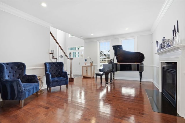 45 Hemlock Way, Cohasset, MA 02025