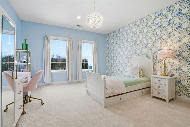 45 Hemlock Way, Cohasset, MA 02025