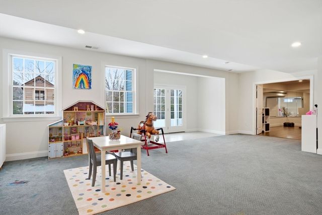 45 Hemlock Way, Cohasset, MA 02025