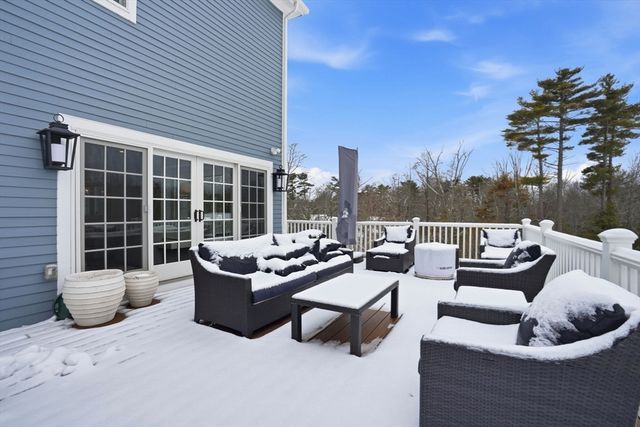 45 Hemlock Way, Cohasset, MA 02025