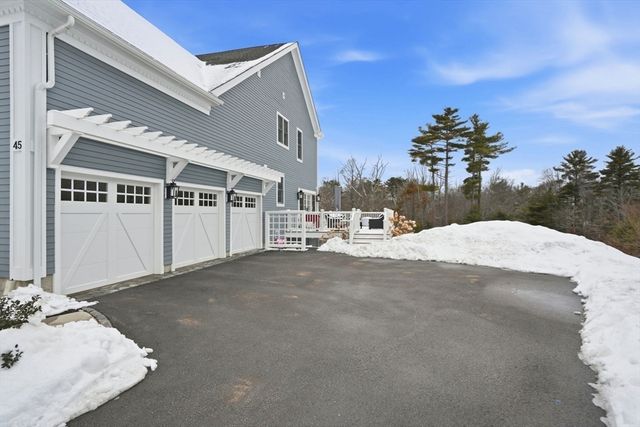 45 Hemlock Way, Cohasset, MA 02025