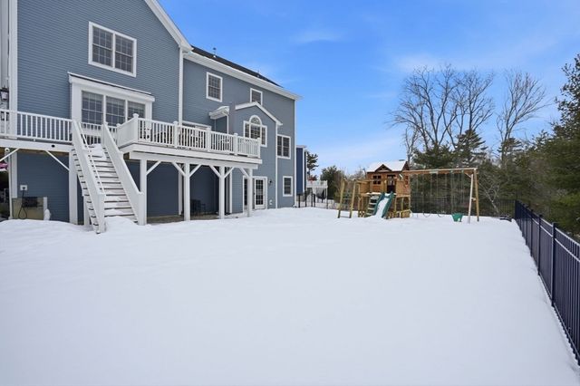 45 Hemlock Way, Cohasset, MA 02025