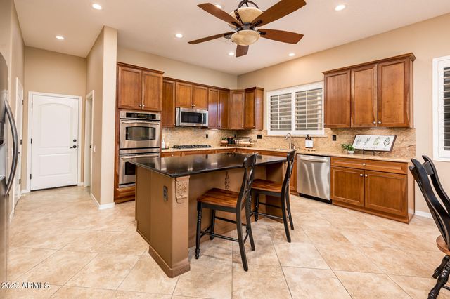 23114 N GAVIOTA Drive, Sun City West, AZ 85375