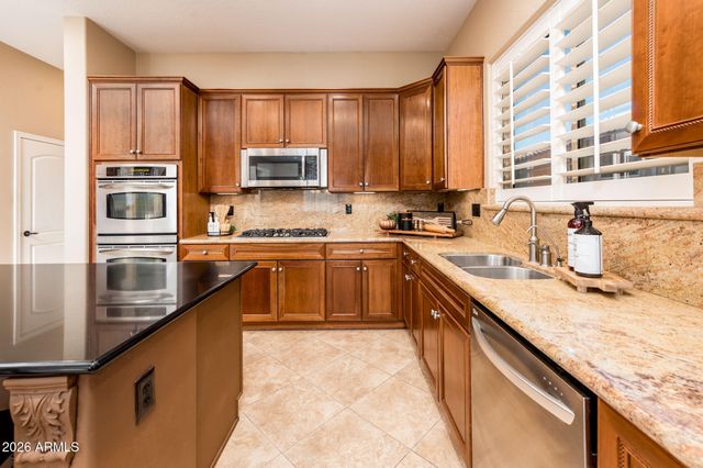 23114 N GAVIOTA Drive, Sun City West, AZ 85375
