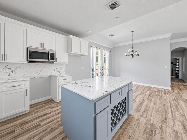 5110 Lakeshore Drive, Willis, TX 77318