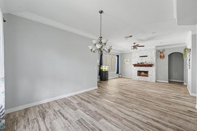 5110 Lakeshore Drive, Willis, TX 77318