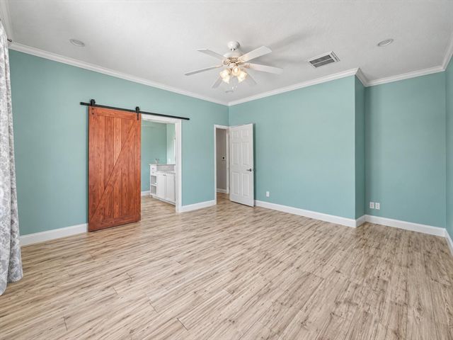5110 Lakeshore Drive, Willis, TX 77318