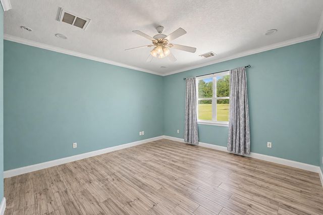 5110 Lakeshore Drive, Willis, TX 77318