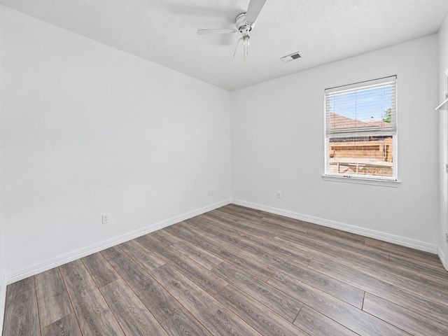 5110 Lakeshore Drive, Willis, TX 77318