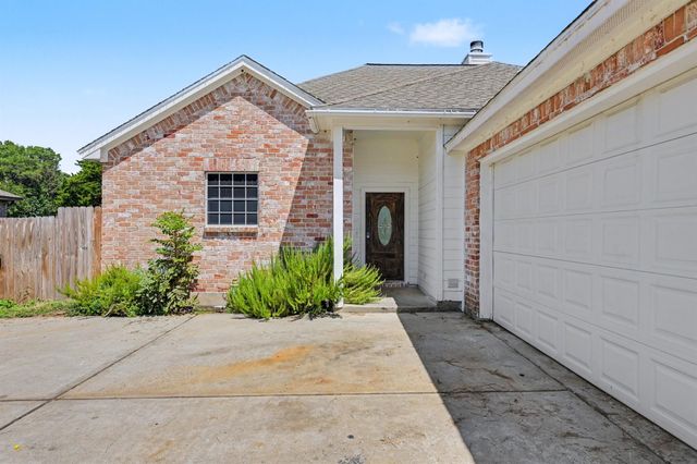 5110 Lakeshore Drive, Willis, TX 77318