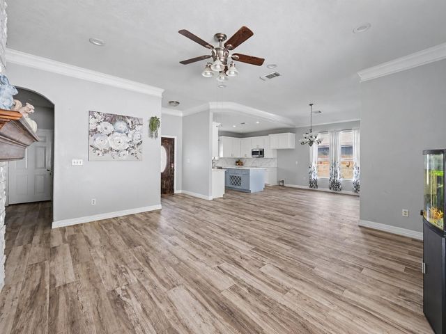 5110 Lakeshore Drive, Willis, TX 77318