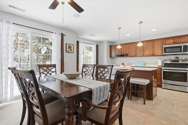 20 Kensington Way 20, Tewksbury, MA 01876