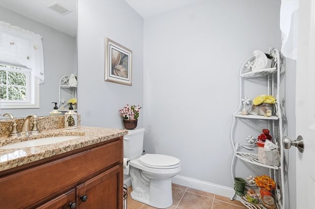 20 Kensington Way 20, Tewksbury, MA 01876