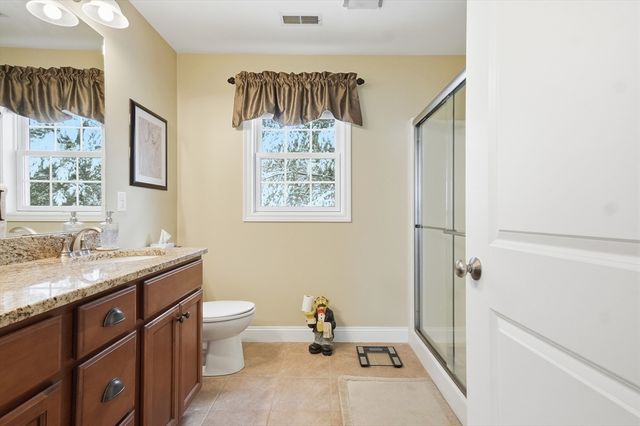 20 Kensington Way 20, Tewksbury, MA 01876