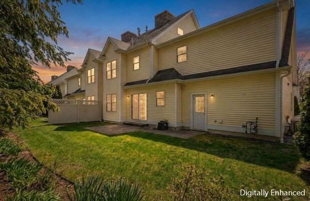 20 Kensington Way 20, Tewksbury, MA 01876