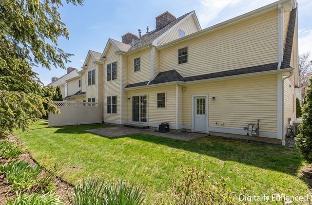 20 Kensington Way 20, Tewksbury, MA 01876
