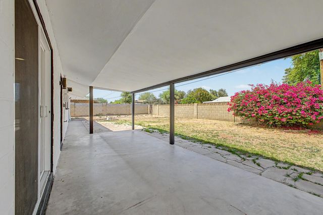 8730 E Rancho Vista Drive, Scottsdale, AZ 85251