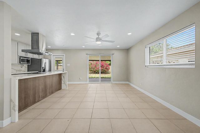 8730 E Rancho Vista Drive, Scottsdale, AZ 85251