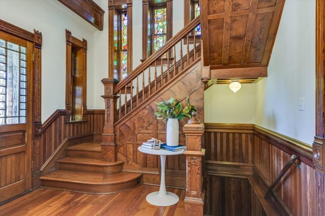 400 Academy DR, Austin, TX 78704