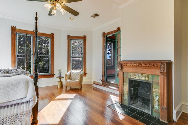 400 Academy DR, Austin, TX 78704