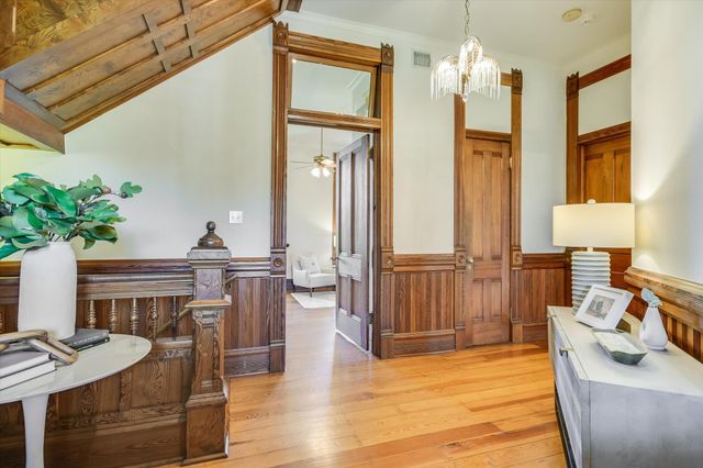 400 Academy DR, Austin, TX 78704