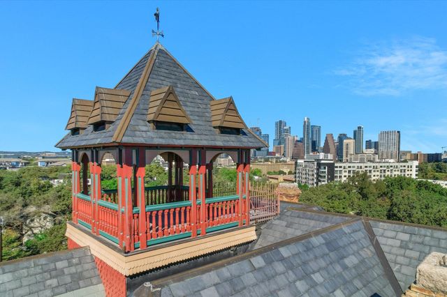 400 Academy DR, Austin, TX 78704