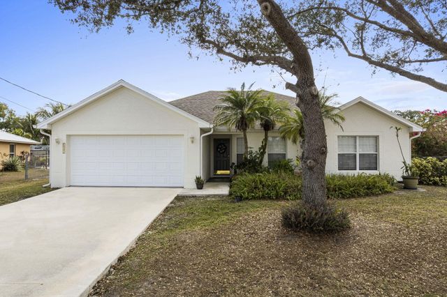 6942 NW Hershy Circle, Port St. Lucie, Port St Lucie, FL 34983