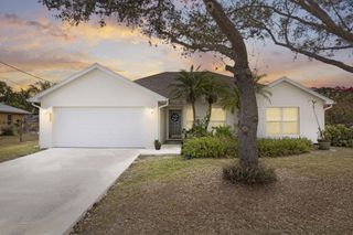 6942 NW Hershy Circle, Port St. Lucie, Port St Lucie, FL 34983