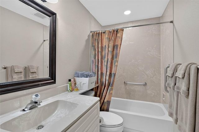 3217 SANDLEHEATH 45, Sarasota, FL 34235