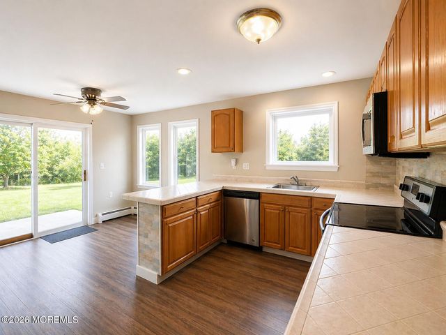 1821 Hovsons Boulevard, Toms River, NJ 08753