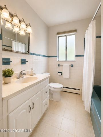 1821 Hovsons Boulevard, Toms River, NJ 08753