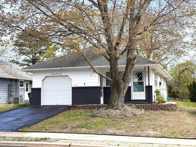 1821 Hovsons Boulevard, Toms River, NJ 08753