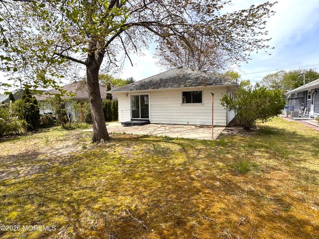 1821 Hovsons Boulevard, Toms River, NJ 08753