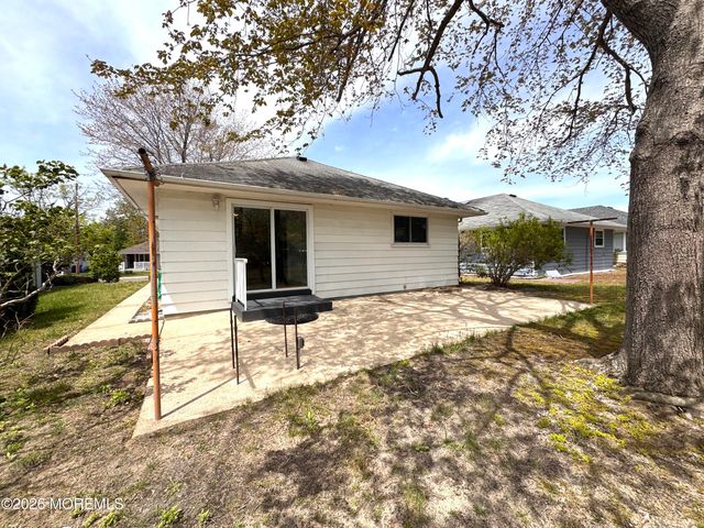 1821 Hovsons Boulevard, Toms River, NJ 08753