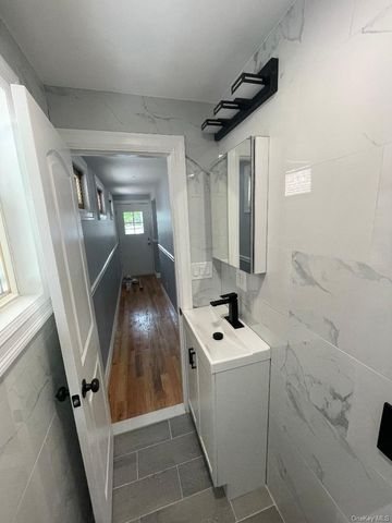 839 Clarence Avenue, Bronx, NY 10465