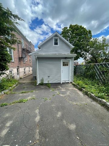 839 Clarence Avenue, Bronx, NY 10465