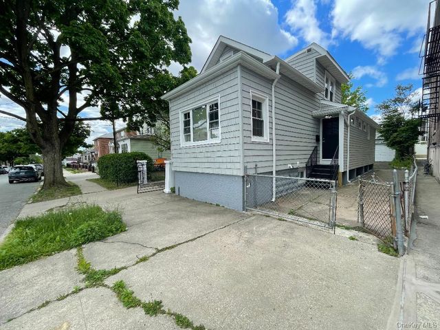 839 Clarence Avenue, Bronx, NY 10465