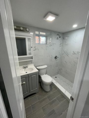 839 Clarence Avenue, Bronx, NY 10465
