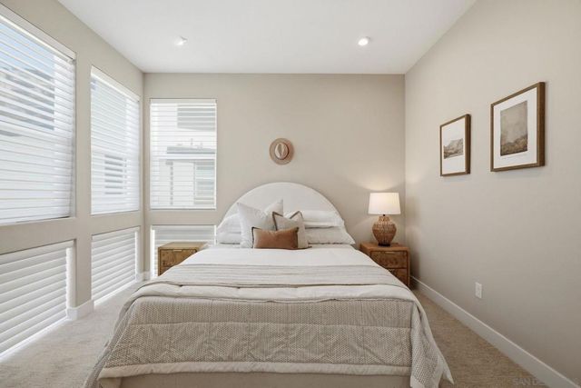 2814 Avella Cir, San Diego, CA 92108