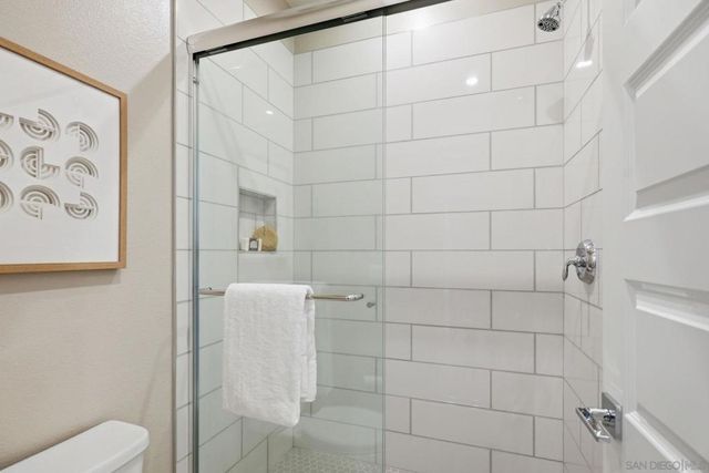 2814 Avella Cir, San Diego, CA 92108