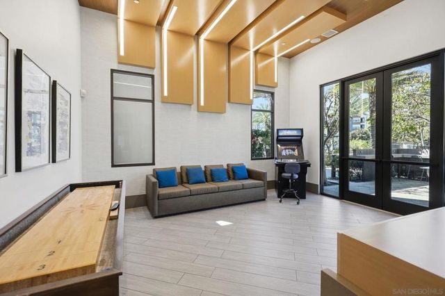 2814 Avella Cir, San Diego, CA 92108