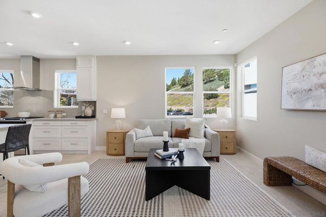 2814 Avella Cir, San Diego, CA 92108